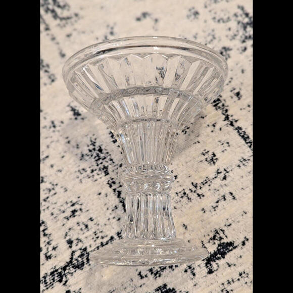 Beautiful Elegant Crystal Candlestick Holder-Great Condition. 5.75in Tall - Picture 5 of 7